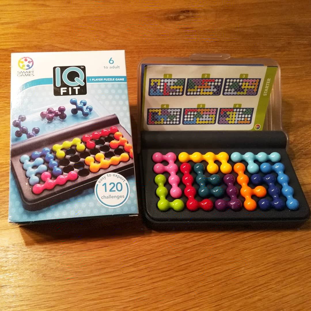 IQ Fit von Smartgames - ein schönes Logikspiel für Kinder ab 6 Jahren -  Buchkinderblog