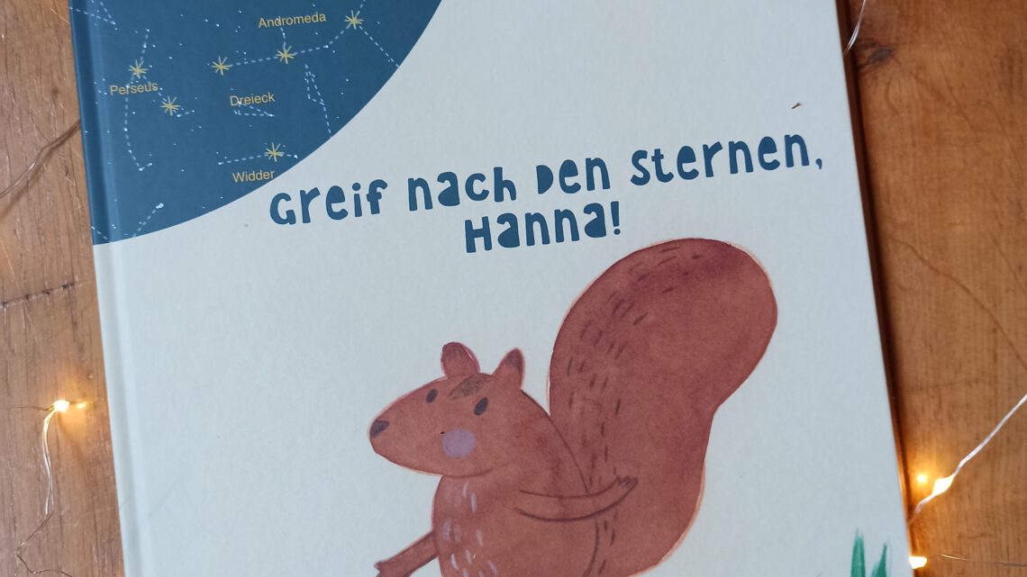 Geschenkidee zu Weihnachten: Personalisiertes Kinderbuch mit Sternenhimmel