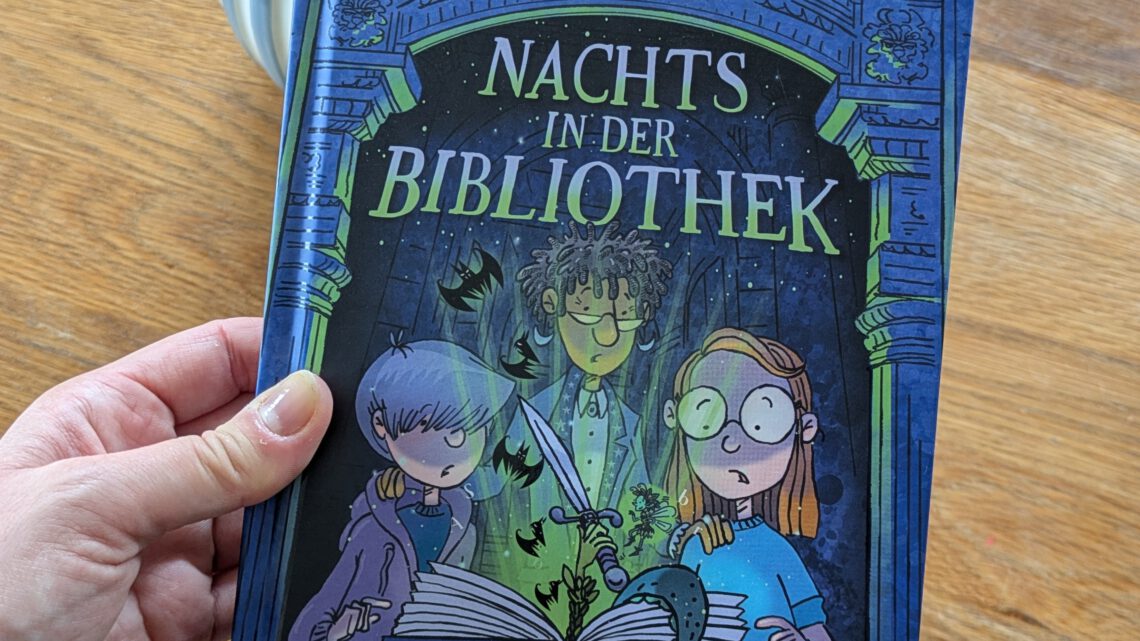 „Nachts in der Bibliothek“