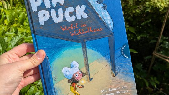 Eine liebenswerte Wichtel – Vorlesegeschichte: „Pia Puck. Wirbel im Wichtelhaus“