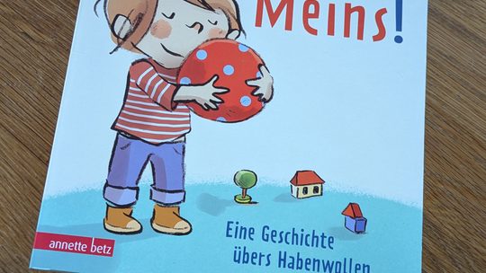 Ein Pappbilderbuch für die ganz Kleinen „Meins!“